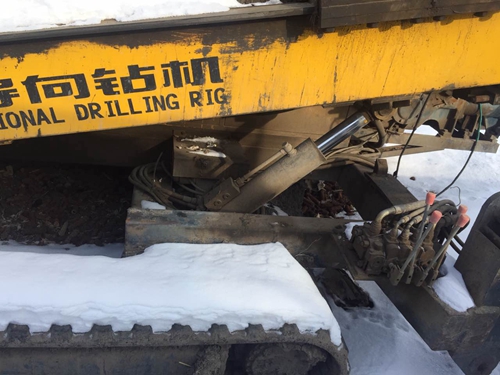 黃(huang)海28噸 (4)