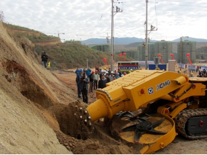 掘進機(ji)在雲南(nan)施工